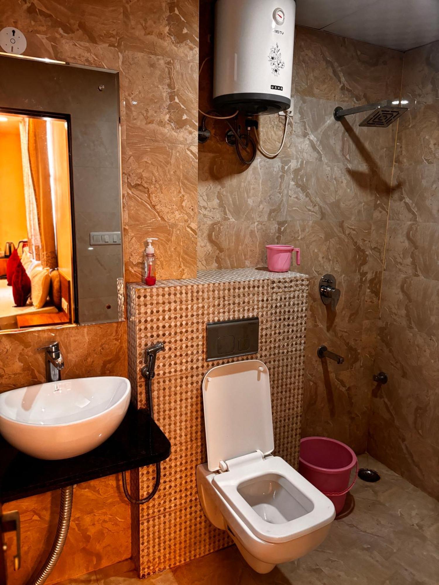 Hotel Gulabi Nagri, Malviya Nagar, Jaipur Bagian luar foto