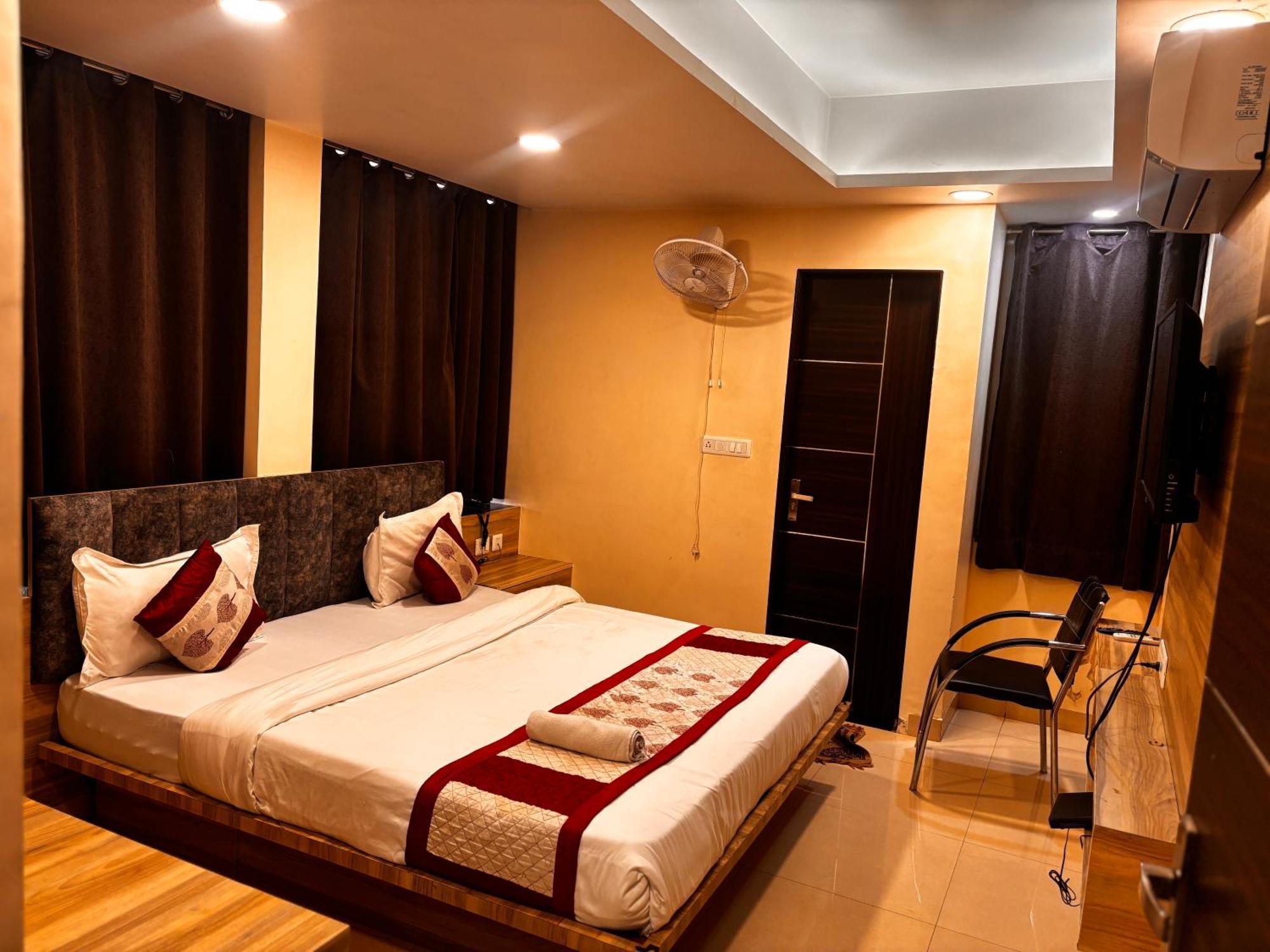 Hotel Gulabi Nagri, Malviya Nagar, Jaipur Bagian luar foto