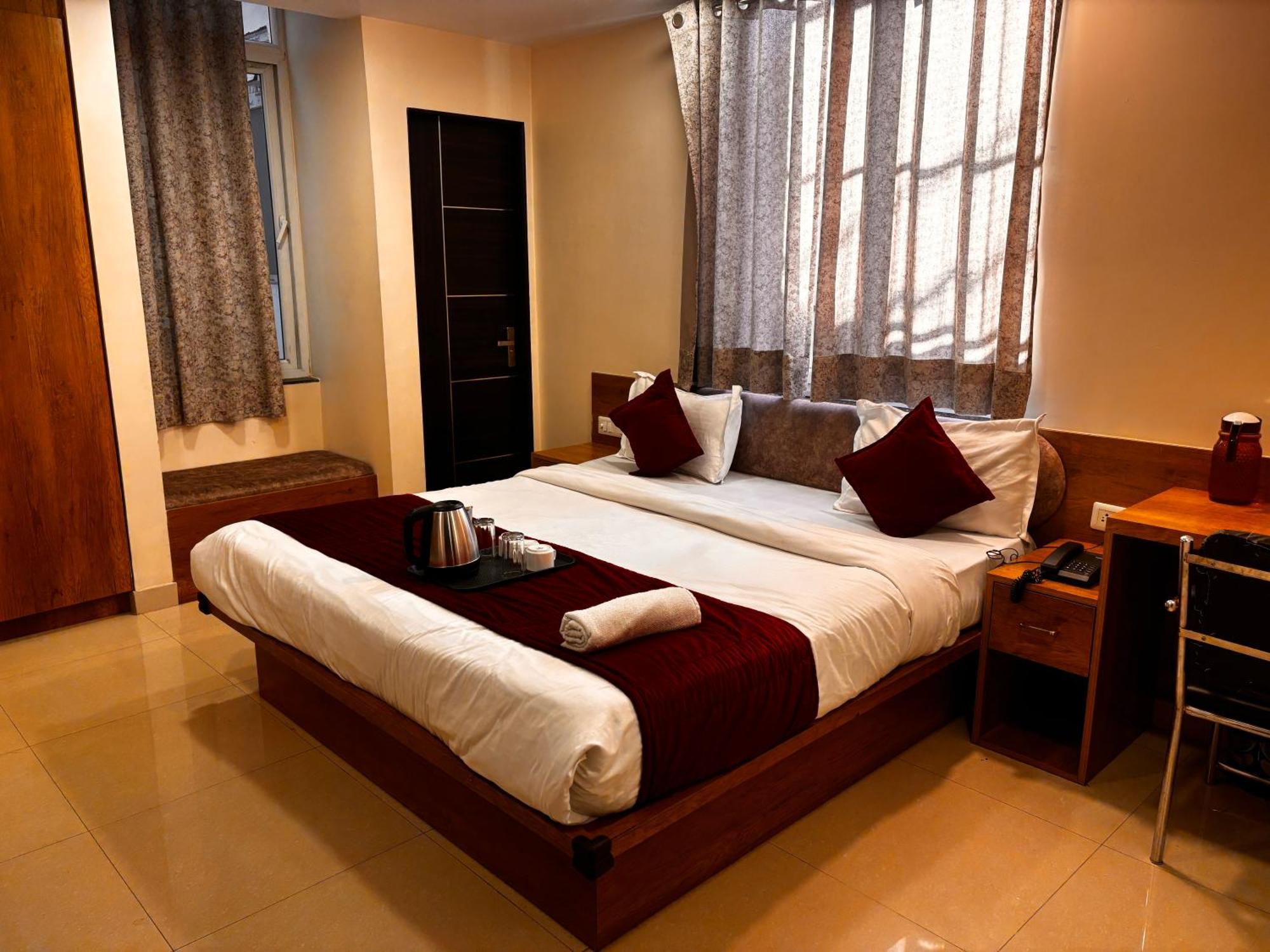 Hotel Gulabi Nagri, Malviya Nagar, Jaipur Bagian luar foto