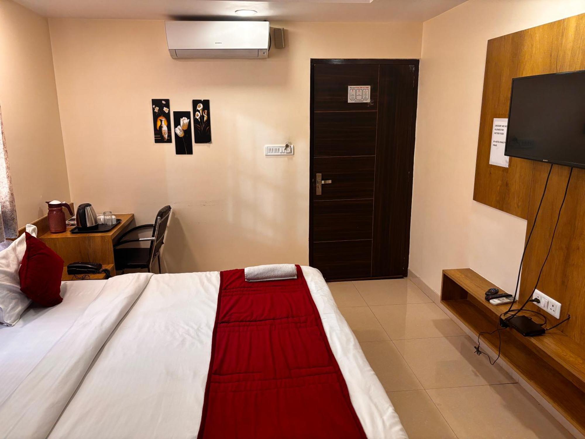 Hotel Gulabi Nagri, Malviya Nagar, Jaipur Bagian luar foto